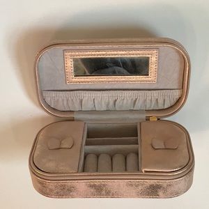 Cynthia Rowley Travel Jewelry Case